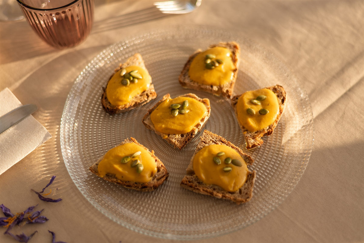 Crostini con crema di zucca allo zafferano